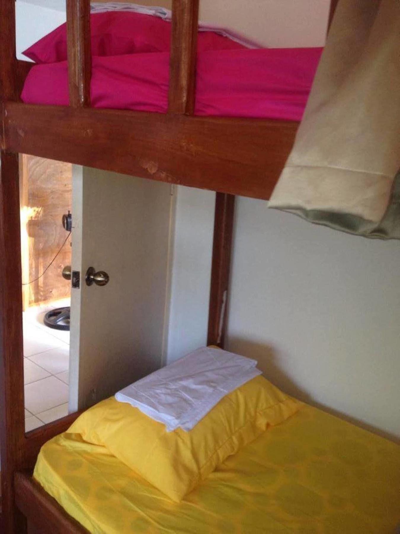 Bohemian Hostel Panglao Bagian luar foto